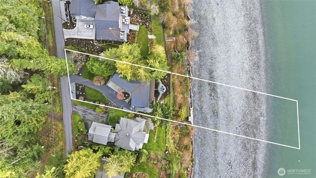 1067 Cavalero Road, Camano Island, WA 98282