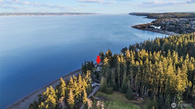 1067 Cavalero Road, Camano Island, WA 98282