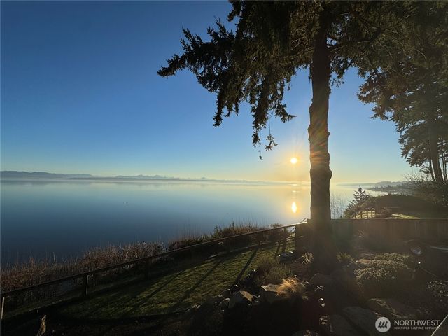 1067 Cavalero Road, Camano Island, WA 98282