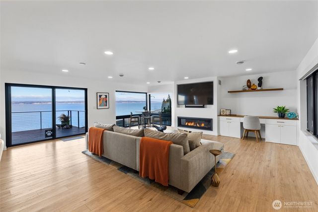 1067 Cavalero Road, Camano Island, WA 98282