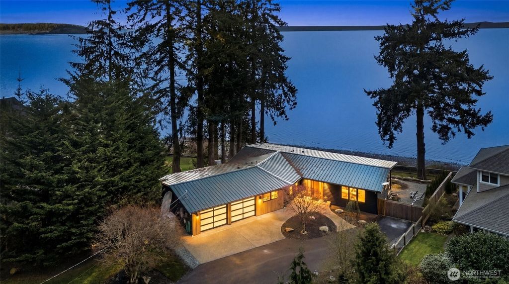 1067 Cavalero Road, Camano Island, WA 98282