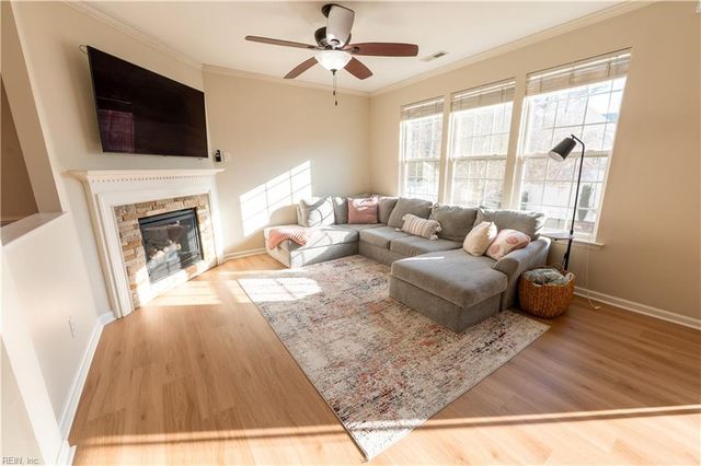 221 Dogwood RD, Yorktown, VA 23690