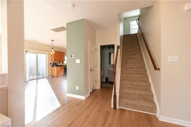 221 Dogwood RD, Yorktown, VA 23690