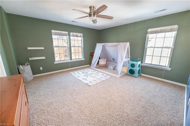 221 Dogwood RD, Yorktown, VA 23690