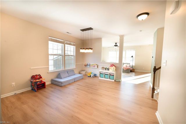 221 Dogwood RD, Yorktown, VA 23690