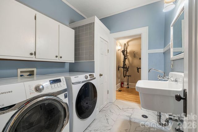 25 Saint Dunstans Circle, Asheville, NC 28803