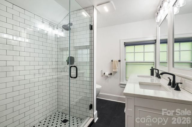 25 Saint Dunstans Circle, Asheville, NC 28803