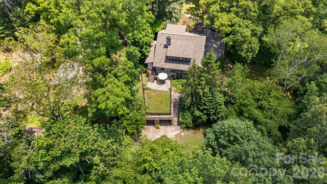 25 Saint Dunstans Circle, Asheville, NC 28803