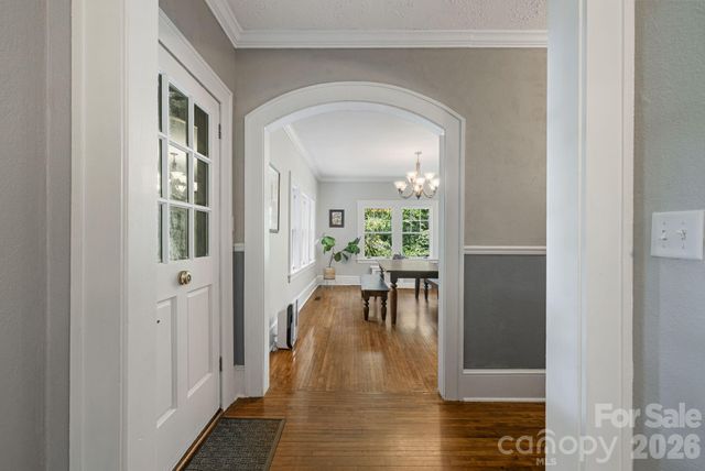 25 Saint Dunstans Circle, Asheville, NC 28803