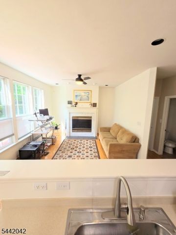 51 Bouwrey Pl, Readington Twp., NJ 08889