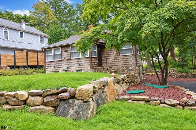 5 Rockwood Trl, Kinnelon Boro, NJ 07405