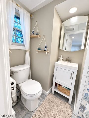 5 Rockwood Trl, Kinnelon Boro, NJ 07405