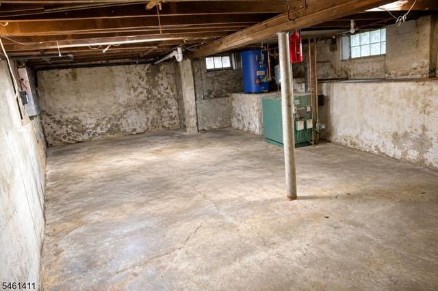 5 Rockwood Trl, Kinnelon Boro, NJ 07405