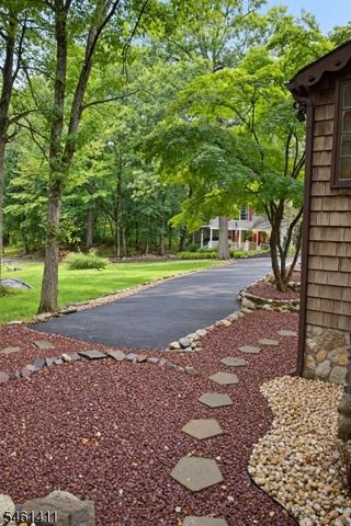 5 Rockwood Trl, Kinnelon Boro, NJ 07405