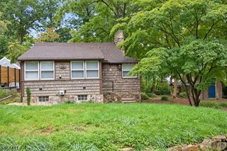 5 Rockwood Trl, Kinnelon Boro, NJ 07405