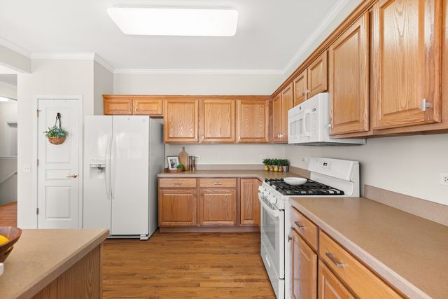 13497 Wildwood Lane, Huntley, IL 60142