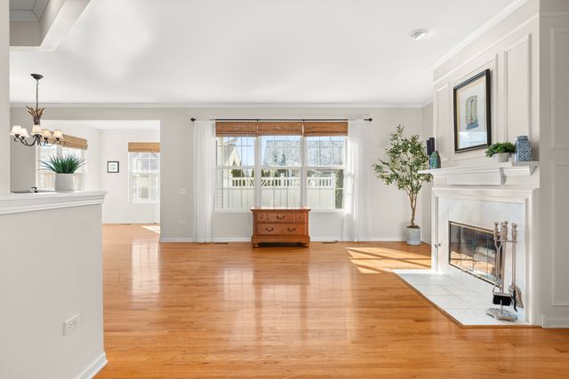 13497 Wildwood Lane, Huntley, IL 60142