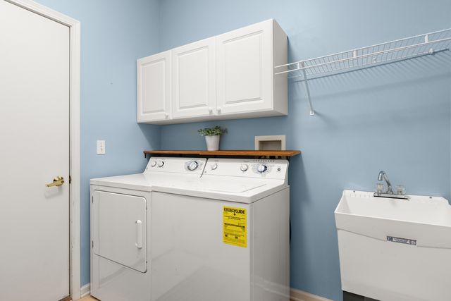 13497 Wildwood Lane, Huntley, IL 60142