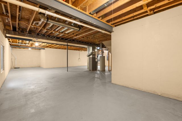 13497 Wildwood Lane, Huntley, IL 60142