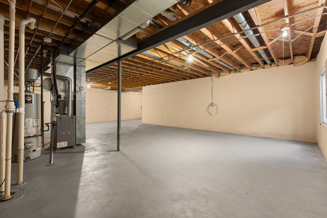 13497 Wildwood Lane, Huntley, IL 60142