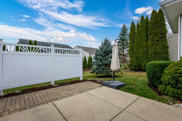 13497 Wildwood Lane, Huntley, IL 60142