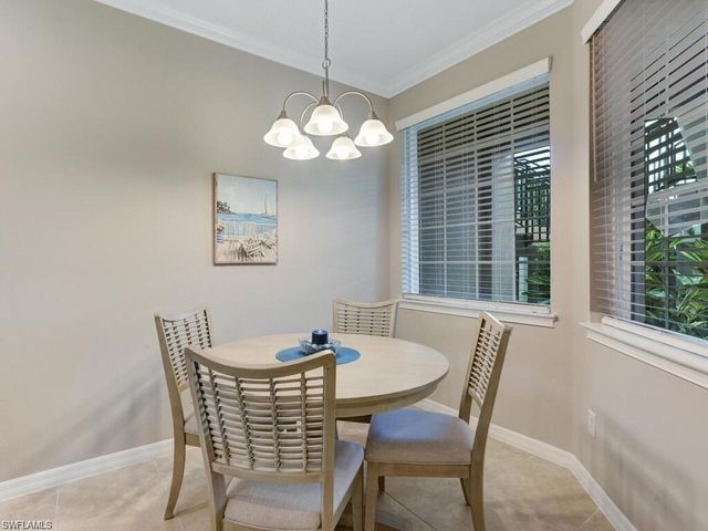 9378 Pocida CT 101, Naples, FL 34119