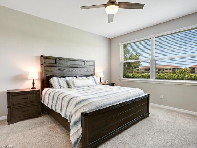 9378 Pocida CT 101, Naples, FL 34119