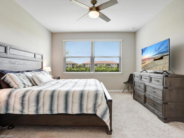 9378 Pocida CT 101, Naples, FL 34119