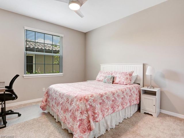 9378 Pocida CT 101, Naples, FL 34119