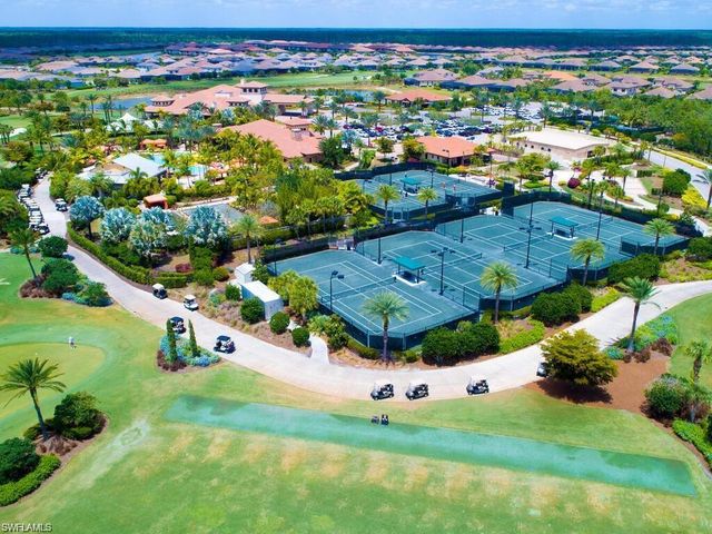 9378 Pocida CT 101, Naples, FL 34119