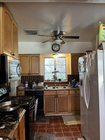 1054 Trinidad Avenue, Fort Pierce, FL 34982