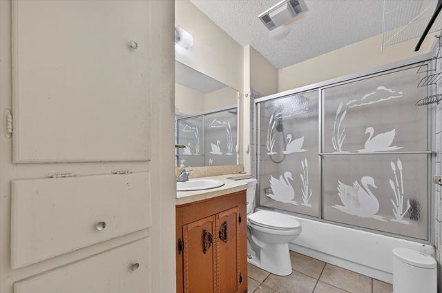 2524 N Saint Augustine Drive, Dallas, TX 75227
