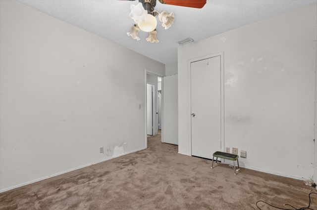 2524 N Saint Augustine Drive, Dallas, TX 75227