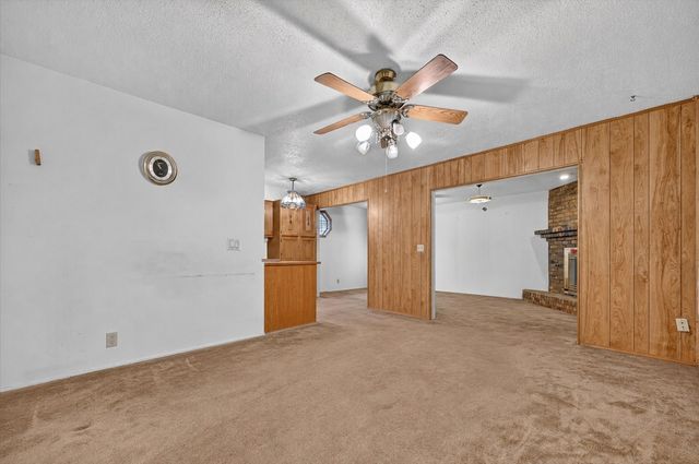 2524 N Saint Augustine Drive, Dallas, TX 75227