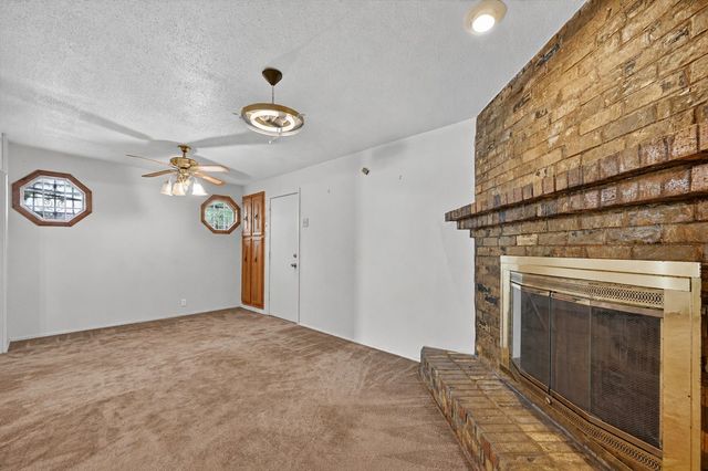 2524 N Saint Augustine Drive, Dallas, TX 75227