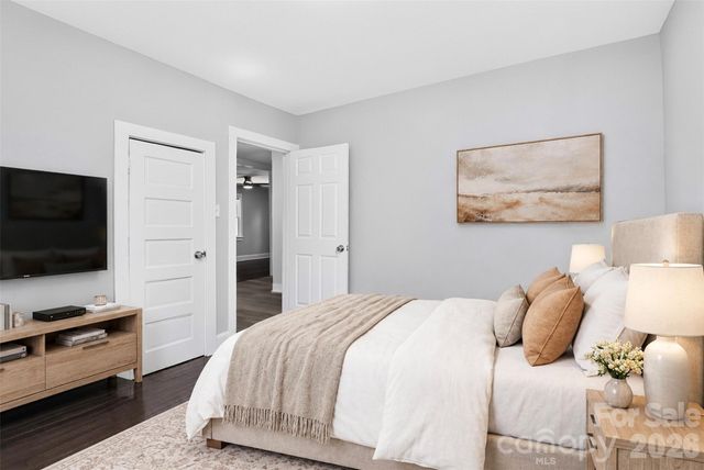 2304 Kennesaw Drive, Charlotte, NC 28216