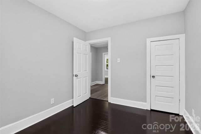 2304 Kennesaw Drive, Charlotte, NC 28216