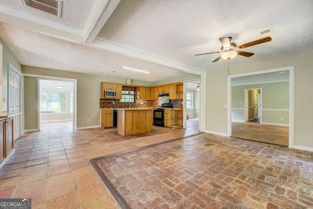 95 Dixie Trail, Covington, GA 30014