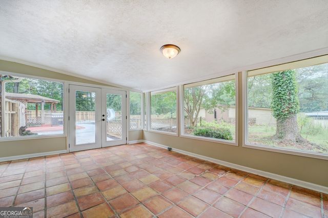 95 Dixie Trail, Covington, GA 30014