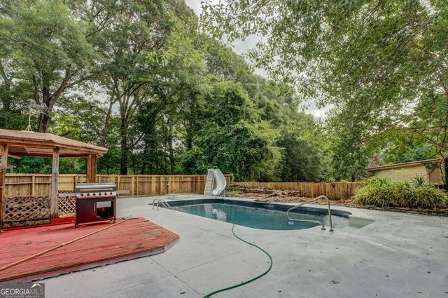 95 Dixie Trail, Covington, GA 30014