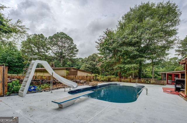 95 Dixie Trail, Covington, GA 30014