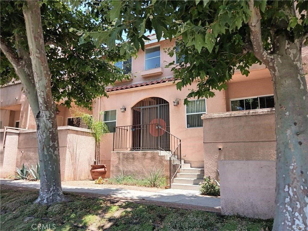 7320 Balboa Boulevard 205, Lake Balboa, CA 91406