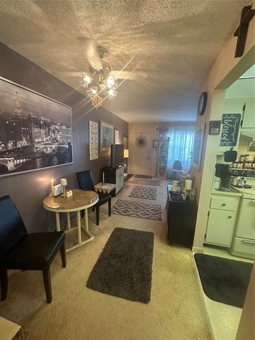 1401 SW 134th Way 307-C, Pembroke Pines, FL 33027