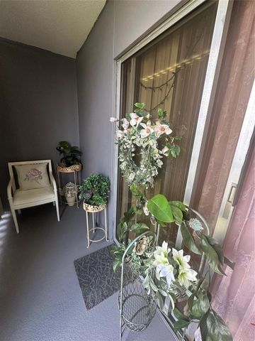 1401 SW 134th Way 307-C, Pembroke Pines, FL 33027