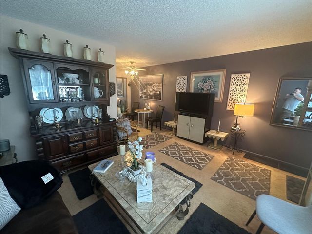 1401 SW 134th Way 307-C, Pembroke Pines, FL 33027