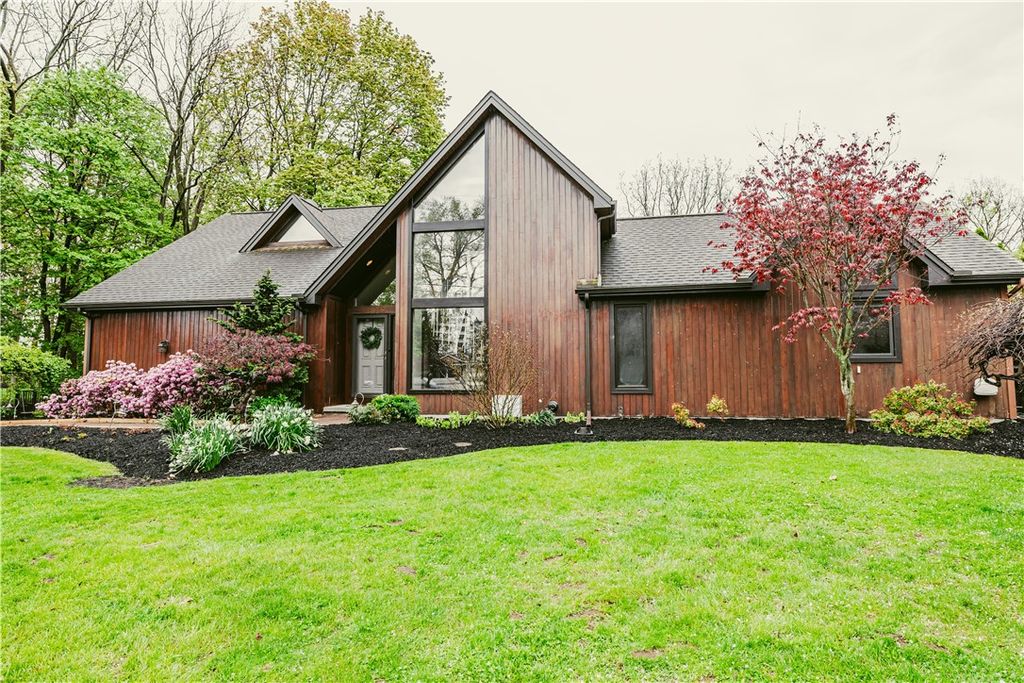 243 Inspiration Point Road, Webster, NY 14580