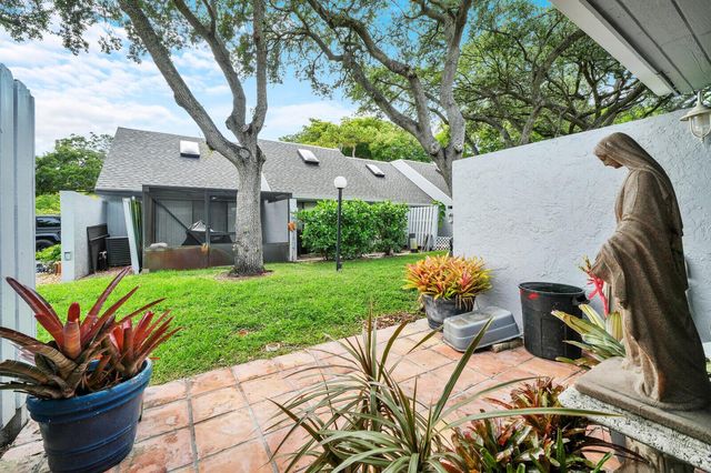 25 Deer Creek Road C101, Deerfield Beach, FL 33442