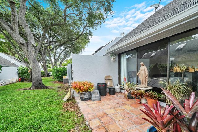 25 Deer Creek Road C101, Deerfield Beach, FL 33442