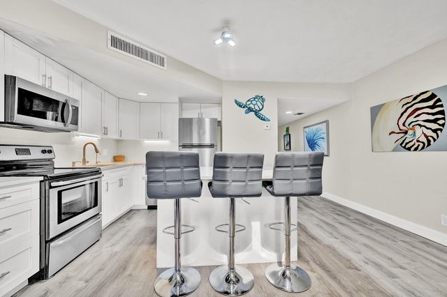 25 Deer Creek Road C101, Deerfield Beach, FL 33442
