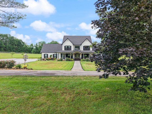 9952 Missionary Ridge Rd, Bon Aqua, TN 37025
